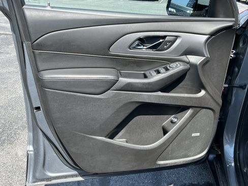Used 2018 Chevrolet Traverse LT AWD/4WD image 22