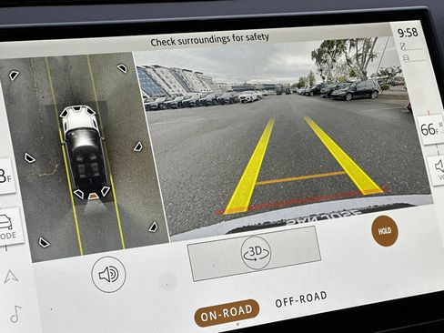 Certified 2025 Land Rover Range Rover Evoque Dynamic SE image 22