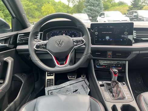 Certified 2025 Volkswagen Jetta GLI Autobahn w/ GLI Black Package FWD image 19