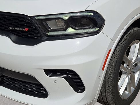 Used 2025 Dodge Durango GT AWD/4WD image 9