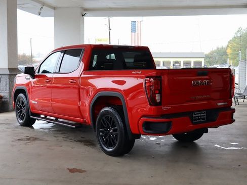 Used 2022 GMC Sierra 1500 Elevation image 2