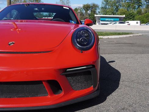 Used 2018 Porsche 911 GT3 RWD image 10