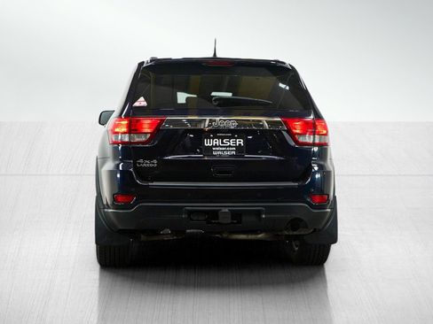 Used 2011 Jeep Grand Cherokee Laredo image 4