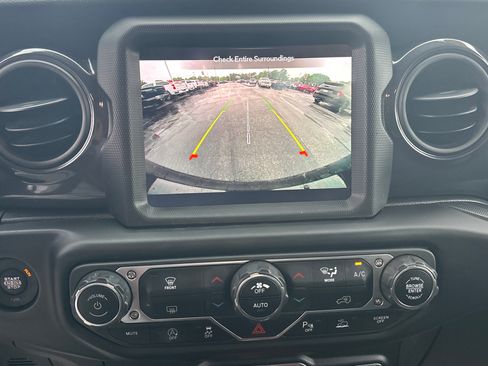 Used 2022 Jeep Wrangler Unlimited Sport AWD/4WD image 30