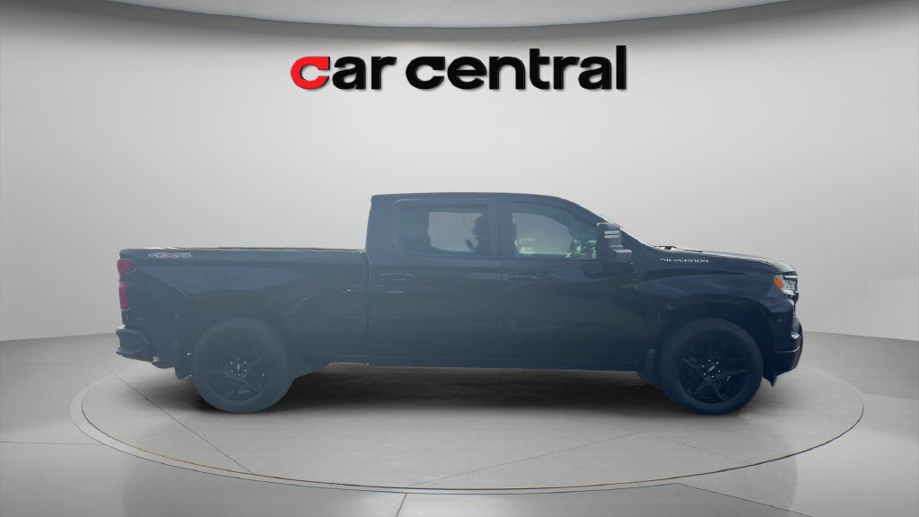 Used 2024 Chevrolet Silverado 1500 RST w/ Max Trailering Package AWD/4WD image 6