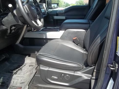 Used 2017 Ford F350 Lariat w/ Chrome Package image 10