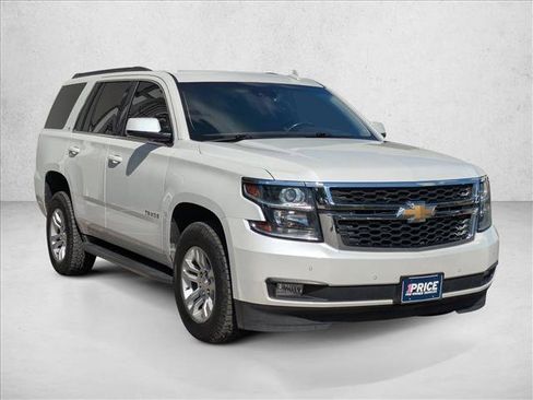Used 2019 Chevrolet Tahoe LT w/ Luxury Package image 3