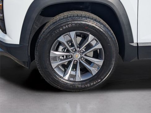 New 2026 Chevrolet Equinox LT w/ LPO, Floor Liner Package image 17