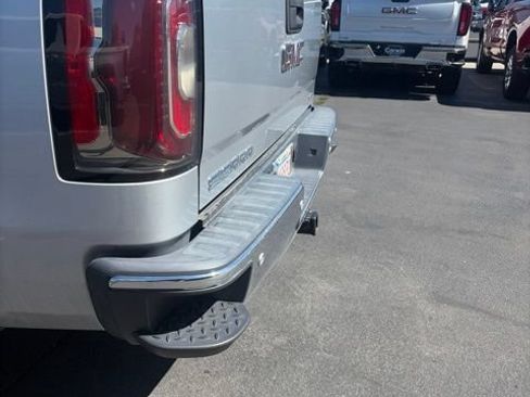 Used 2018 GMC Sierra 1500 SLT AWD/4WD image 11