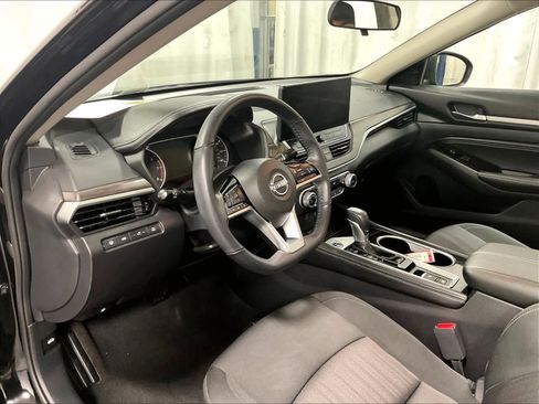 Certified 2023 Nissan Altima 2.5 SV w/ SV Premium Package image 8