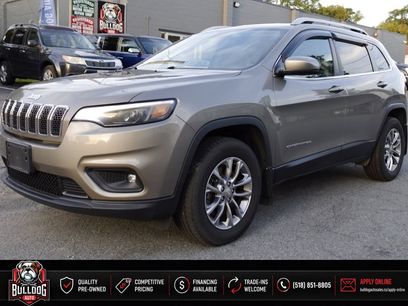 Used 2019 Jeep Cherokee Latitude Plus w/ Comfort/Convenience Group