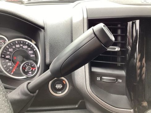 New 2026 RAM 5500 Tradesman w/ Chrome Appearance Group AWD/4WD image 32
