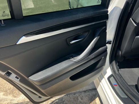 Used 2012 BMW 550i Sedan RWD image 8