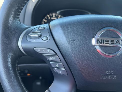 Used 2015 Nissan Pathfinder Platinum image 21