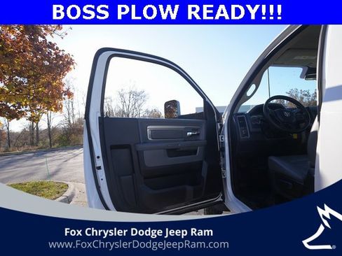 Used 2016 RAM 5500 Tradesman w/ Power & Remote Entry Group image 24
