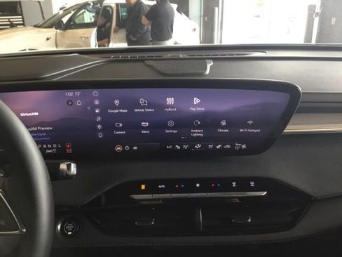 Used 2025 Buick Enclave Preferred image 13