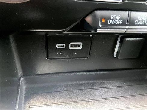 Certified 2021 Chevrolet Tahoe LS RWD image 25