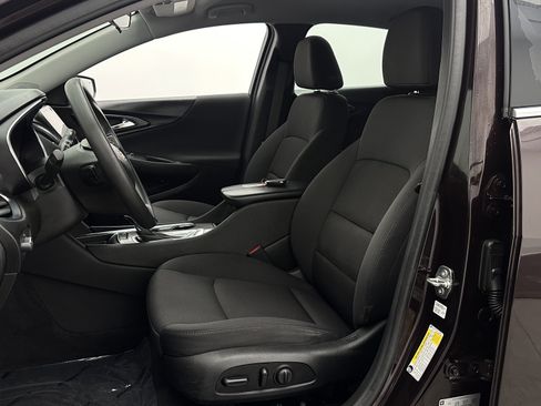 Used 2020 Chevrolet Malibu LT FWD image 14