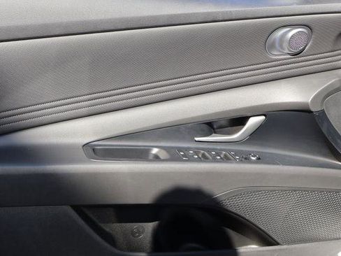 New 2026 Hyundai Elantra Limited FWD image 22