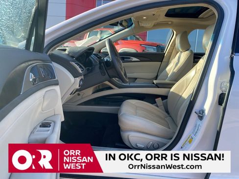 Used 2020 Lincoln MKZ Reserve w/ Elements Package image 13