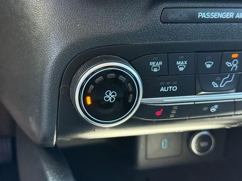 Used 2020 Ford Escape SEL FWD image 24