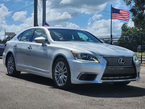 Used 2013 Lexus LS 460 Luxury image 8