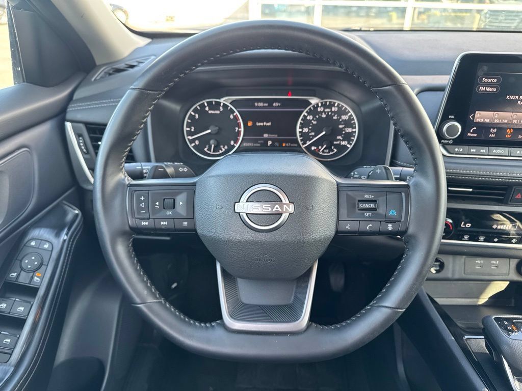 Used 2026 Nissan Rogue SV AWD/4WD image 19