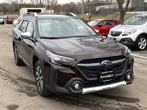 Used 2024 Subaru Outback Touring image 8