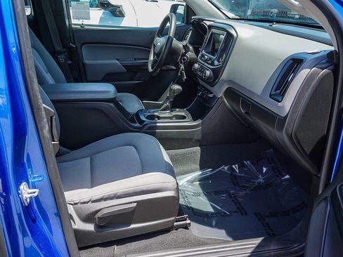 Used 2019 Chevrolet Colorado W/T w/ WT Convenience Package RWD image 12