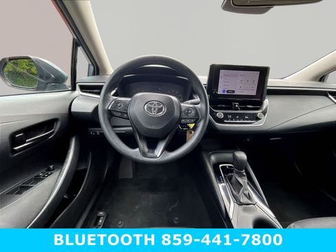 Used 2024 Toyota Corolla LE FWD image 8