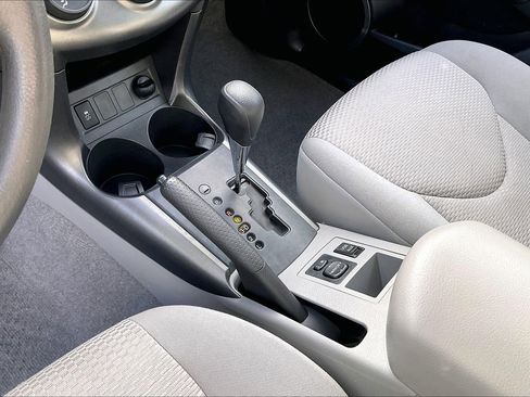 Used 2012 Toyota RAV4 4WD image 16