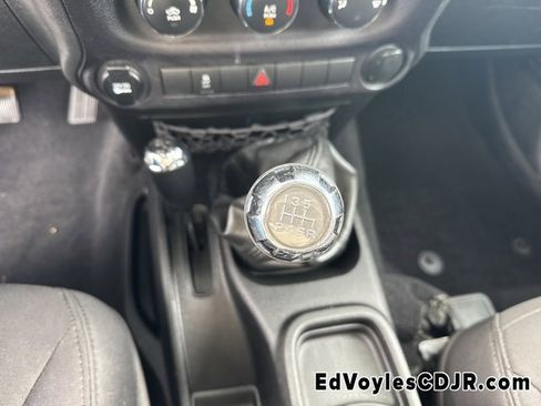 Used 2015 Jeep Grand Cherokee Laredo w/ Quick Order Package 23E image 35