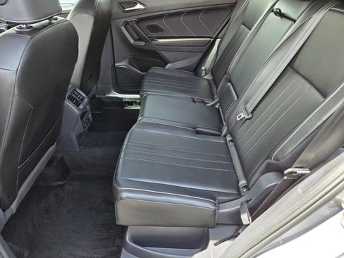 Used 2024 Volkswagen Tiguan SE R-Line image 19