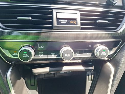 Used 2022 Honda Accord Sport image 25