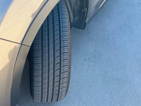 Used 2019 Subaru Forester Premium w/ All-Weather Package image 9