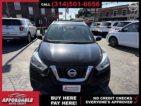 Used 2019 Nissan Kicks SV FWD image 8