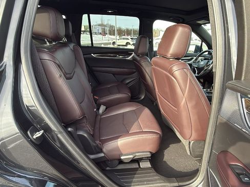 Used 2020 Cadillac XT6 Premium Luxury image 21