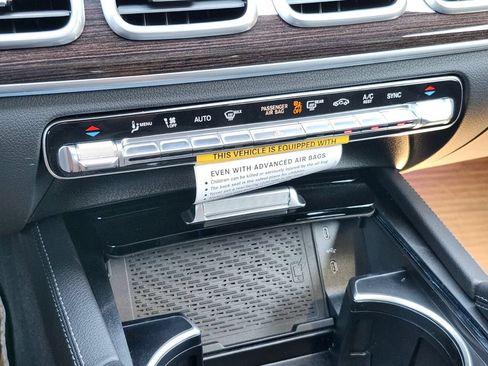 New 2026 Mercedes-Benz GLS 450 4MATIC image 25