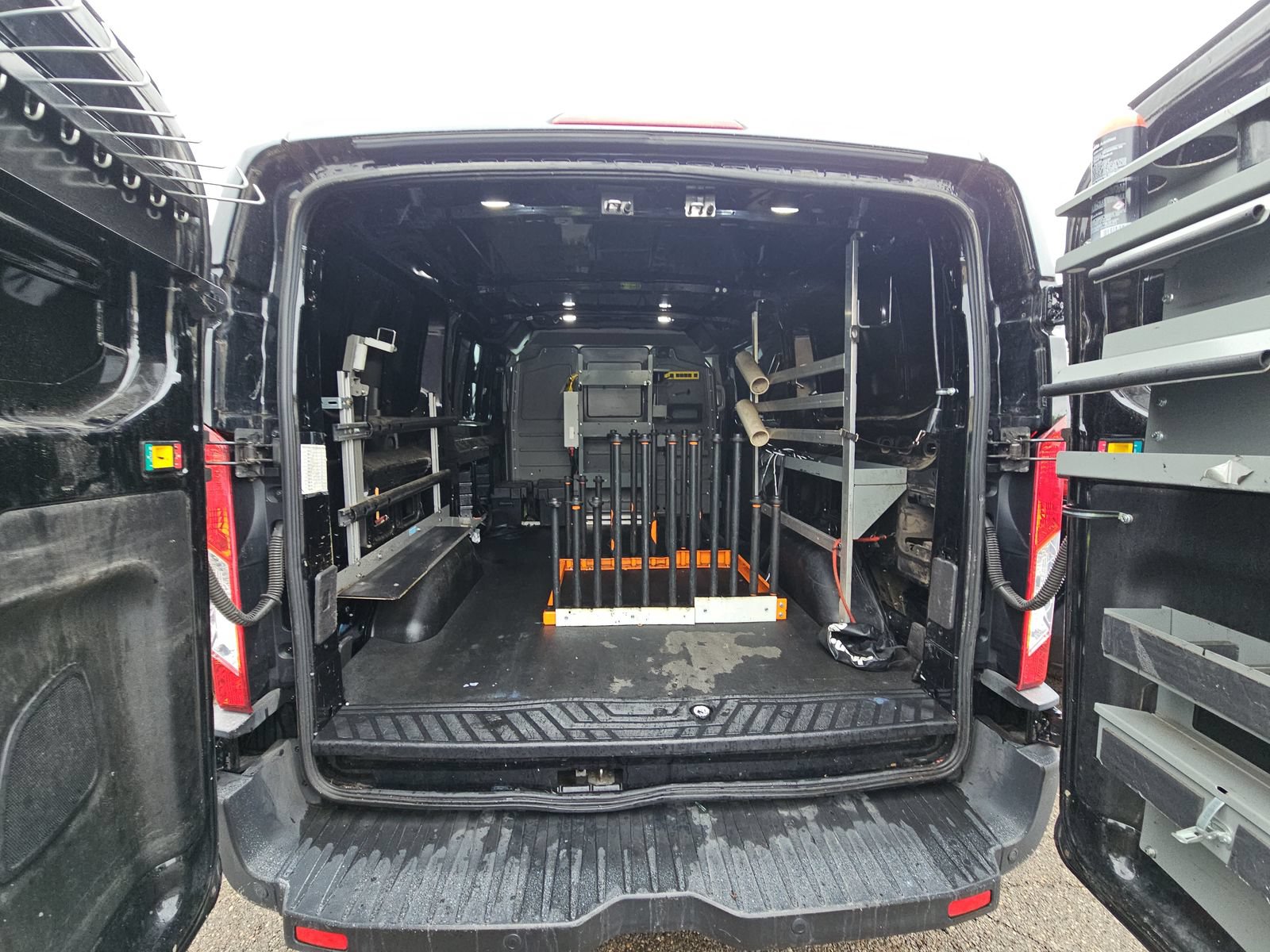 Used 2019 Ford Transit 150 130 Low Roof w/ Exterior Upgrade Package RWD image 15
