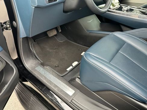 Certified 2025 Cadillac Escalade IQ Luxury 2 w/ LPO, Premium Carpet Package AWD/4WD image 20