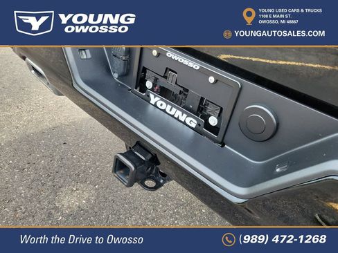 Used 2024 Chevrolet Silverado 1500 LT Trail Boss w/ Convenience Package II AWD/4WD image 34