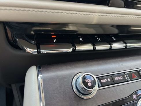 Used 2023 Lincoln Aviator Reserve w/ Equipment Group 201A AWD/4WD image 39