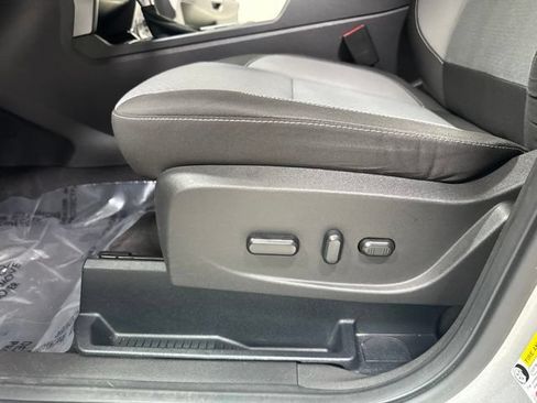 Used 2017 Ford Escape SE AWD/4WD image 4