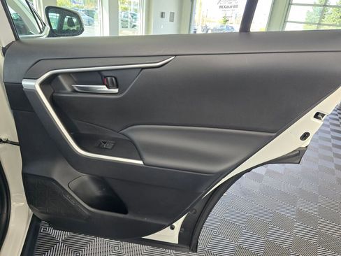 Certified 2024 Toyota RAV4 XLE AWD/4WD image 39