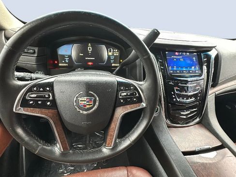 Used 2015 Cadillac Escalade ESV Luxury AWD/4WD image 10