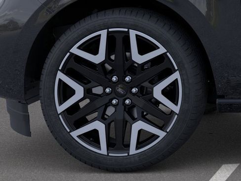 New 2025 Ford Expedition Max Platinum w/ Platinum Ultimate Package image 19