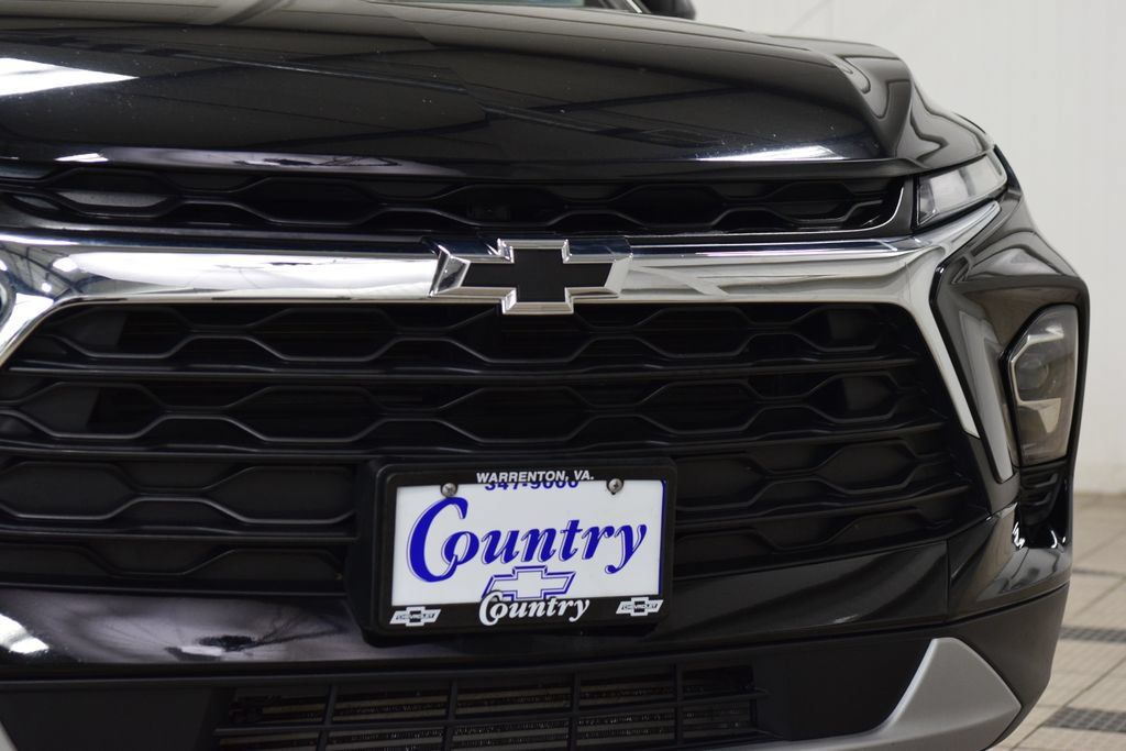 Used 2024 Chevrolet Blazer LT w/ Convenience Package FWD image 11