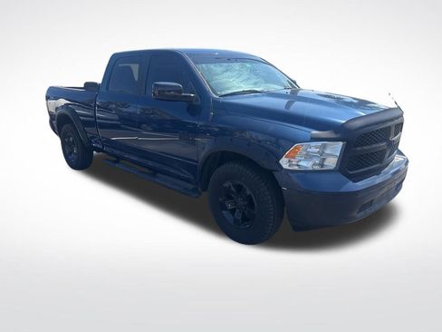 Used 2020 RAM 1500 Classic SLT image 2