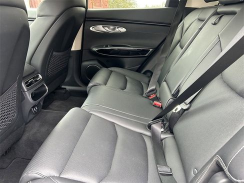 Used 2025 Genesis GV70 2.5T image 16