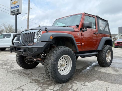 Used 2014 Jeep Wrangler Sport image 2